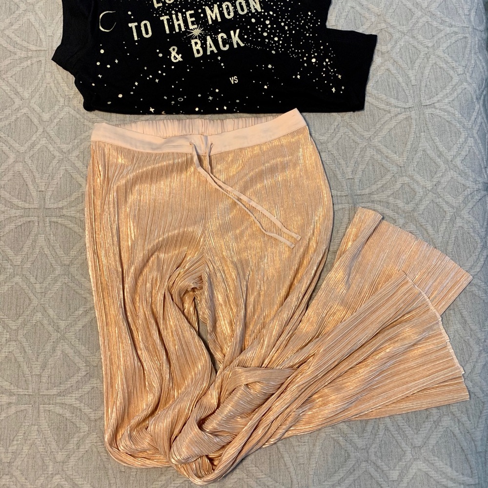 Victoria’s Secret Lounge / Sleepwear Set
